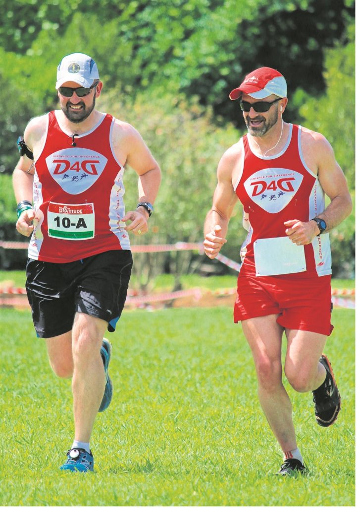 Stéphan Pieterse (left), who started the Distance for Difference initiative, and his brother Charl.